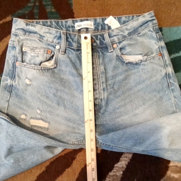 Zara Womens Busted Knees Distressed Slightly Baggie Button Fly Size 8 - Picture 7 of 11